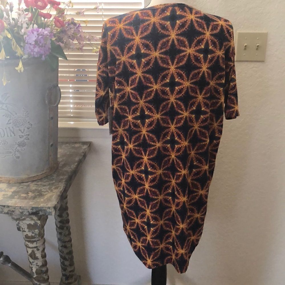 LuLaRoe Irma top - Picture 3 of 6
